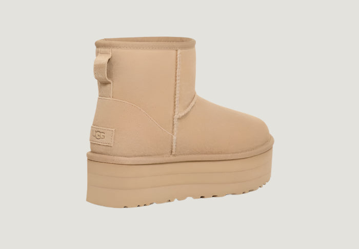 UGG Classic Mini Platform | נעלי האג פלטפורמה בז