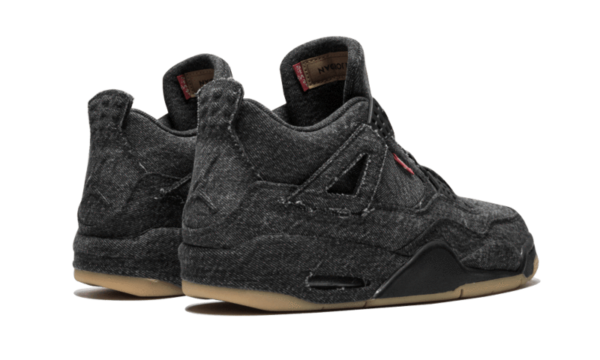 Air Jordan 4 Retro Leviโs Black