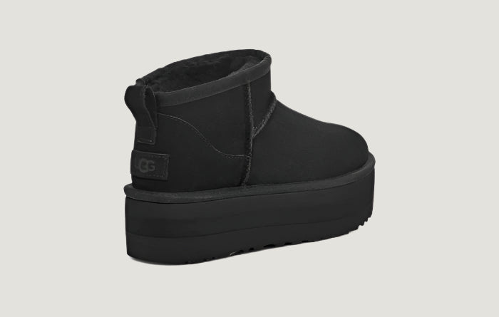 UGG Classic Ultra Mini Platform | נעליי האג פלטפורמה שחור