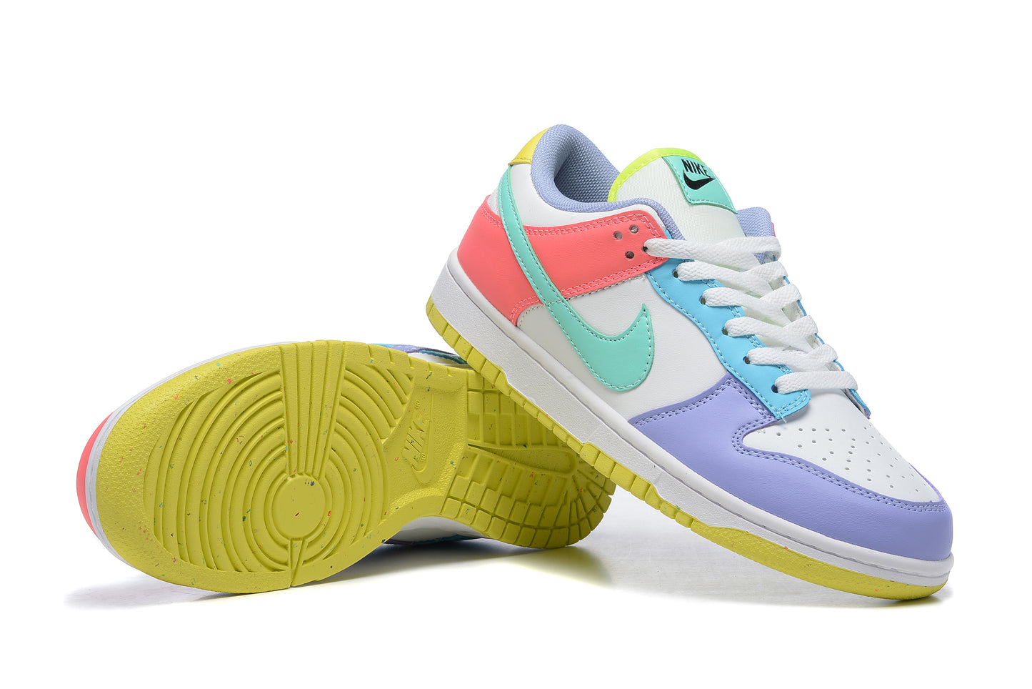 SB Dunk Low Easter