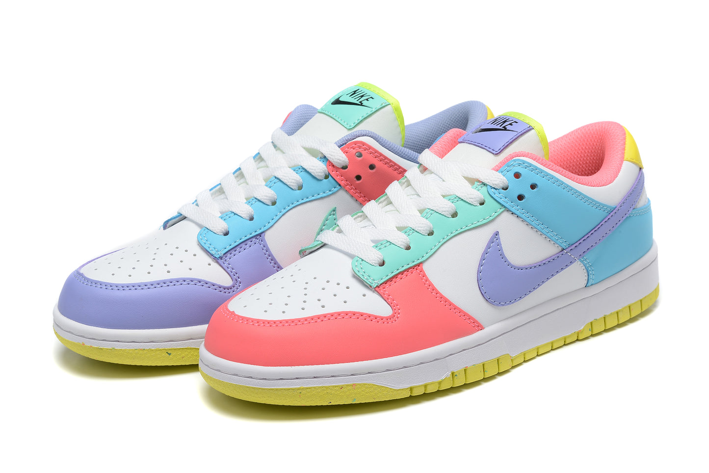 SB Dunk Low Easter