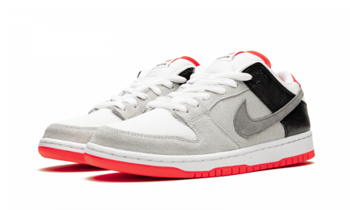 SB Dunk Low Infrared