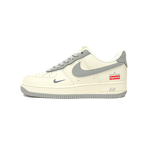 Nike Air Force 1 Low "Supreme"