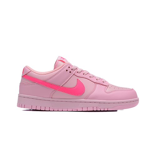 SB Dunk Low x TRIPLE PINK