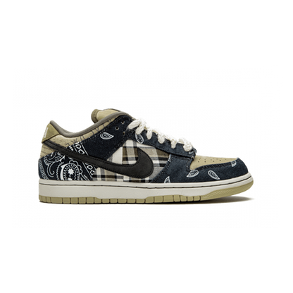 SB Dunk Low Travis Scott